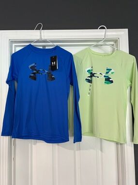 2 LOTS OF 2 SHIRTS NWT - Under Armour Kids Long Sleeve Tee - Blue & Light Green
